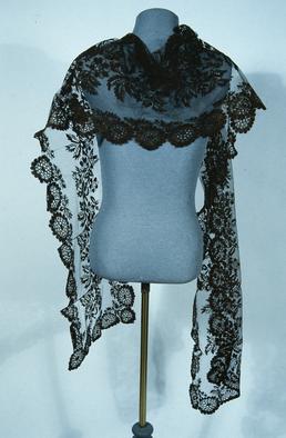 Embroidered net scarf