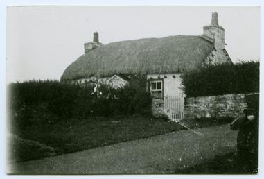 Cregneash Crebbin's Cottage