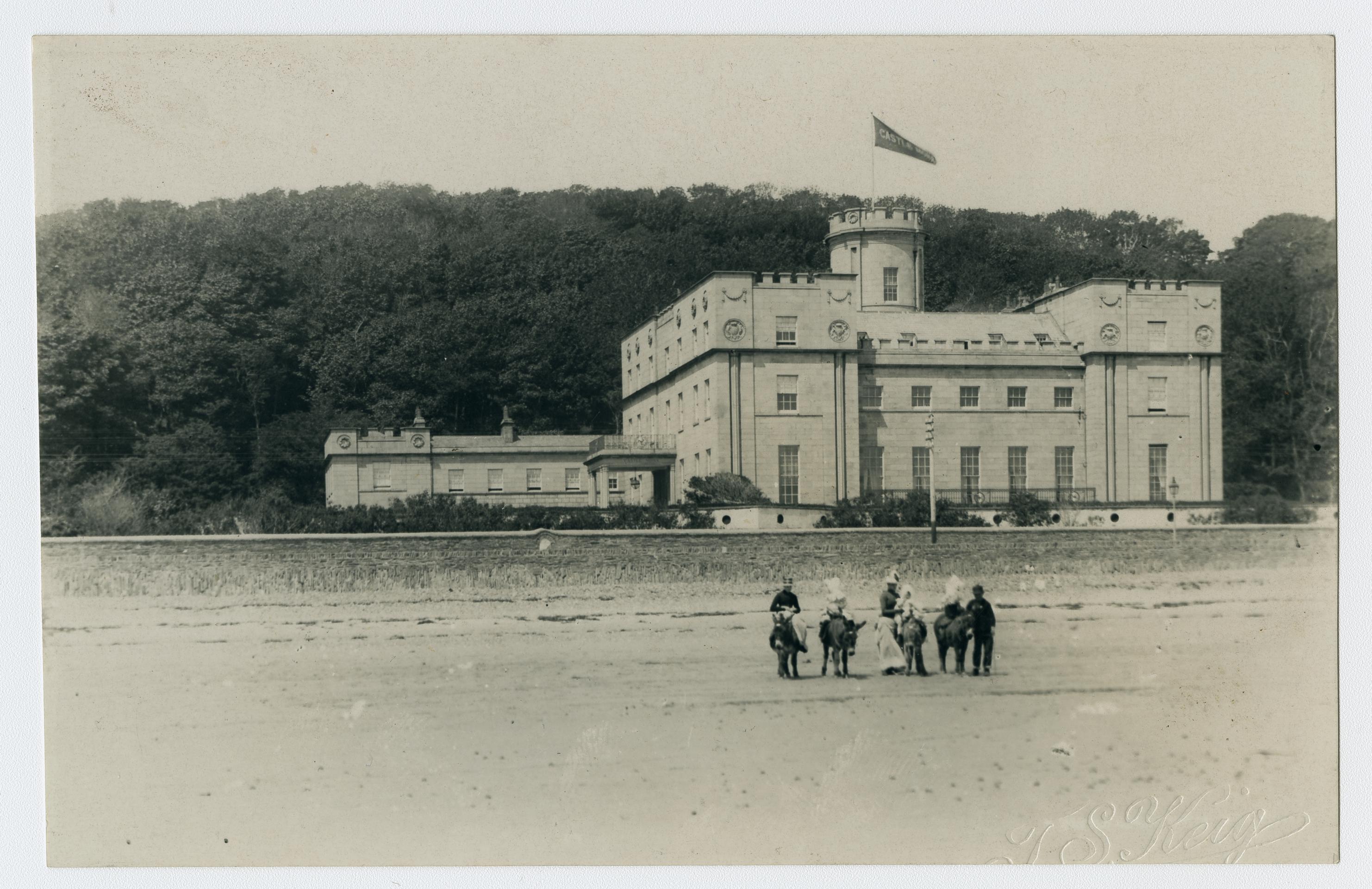 Мон википедия. Castle Mona Hotel. P.S Mona's Isle 1830.