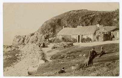 The cottage and beach at Niarbyl