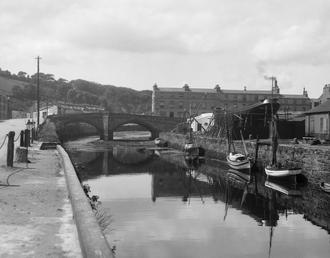 Old stone bridge taken from South Quay, Douglas…