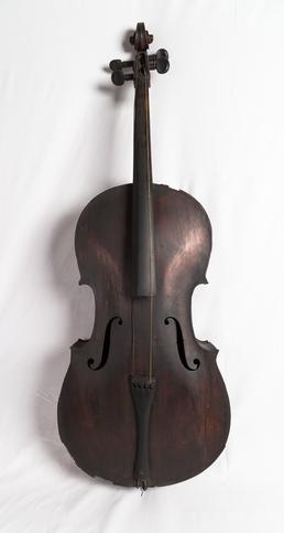 Violoncello used by Tom Taggart at the Grenaby…